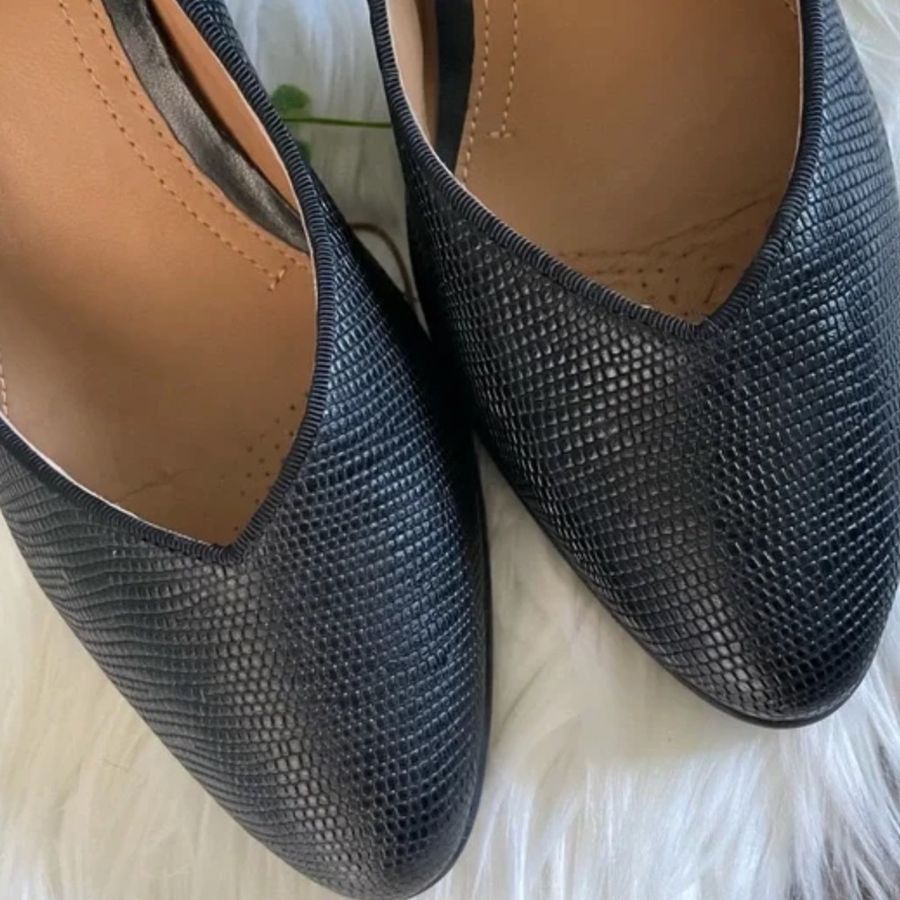 Clarks Kadri Leah Snakeskin Leather Pumps
